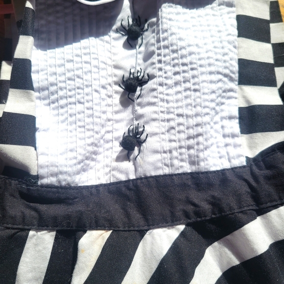 Kids dress spider 🕷 - Picture 1 of 3